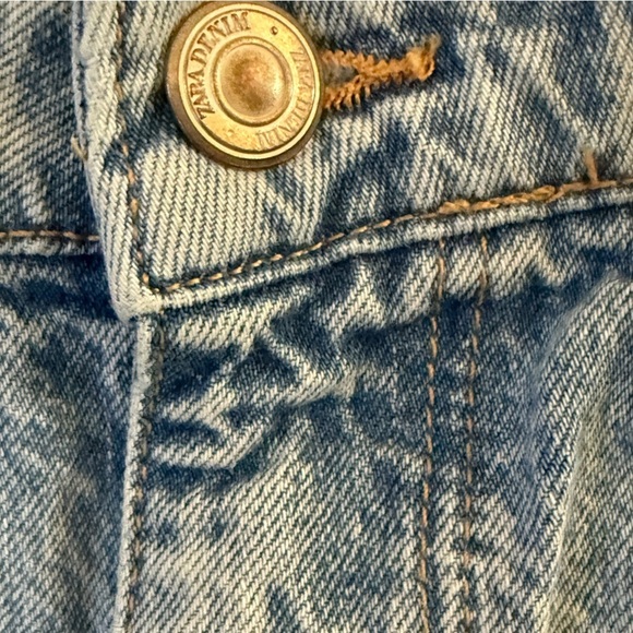 Zara high waisted y2K Mom Jean light denim shorts size 6 Made in Turkey - Picture 2 of 4